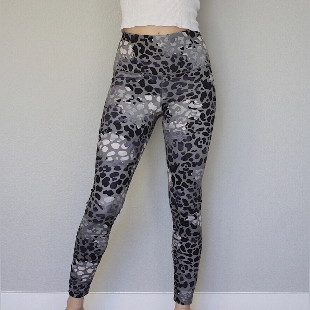 Playground  Leopard Leggings Gray M
